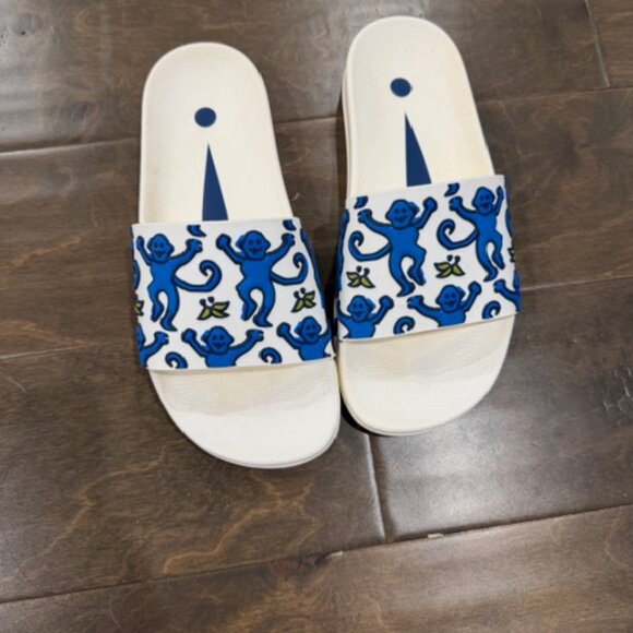 Roller Rabbit Monkey Slides - Picture 2 of 3